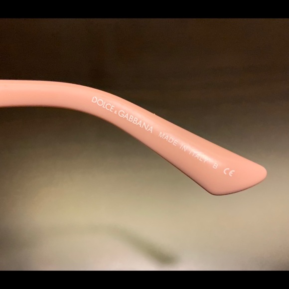 Authentic Dolce & Gabbana Sunglasses - Picture 5 of 7